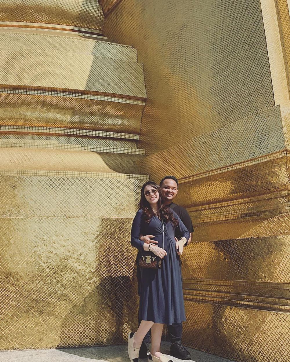 Gaya 10 seleb babymoon di luar negeri, dari kasual sampai cetar