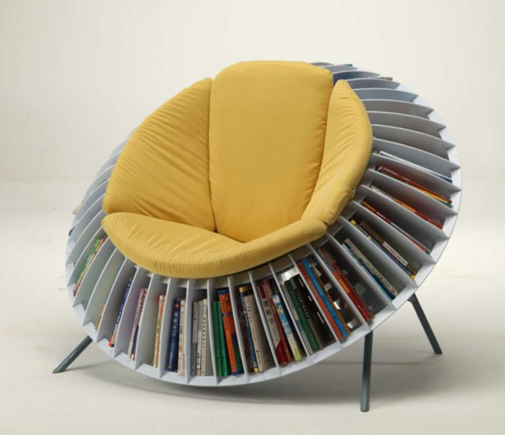 10 Inspirasi sofa merangkap rak buku ini bikin semangat membaca