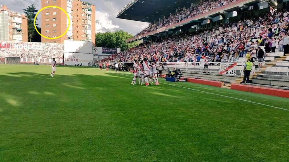 Rumahnya mepet stadion, pria ini bisa nonton La Liga gratis
