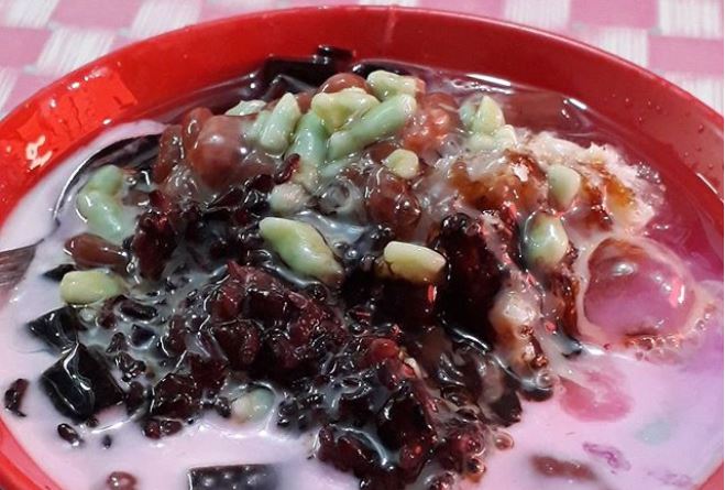 15 Es buah dari seluruh Nusantara ini bikin air liur menetes