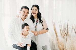 Pergi ke pasar tradisional, gaya Kahiyang-Bobby ini bikin salut