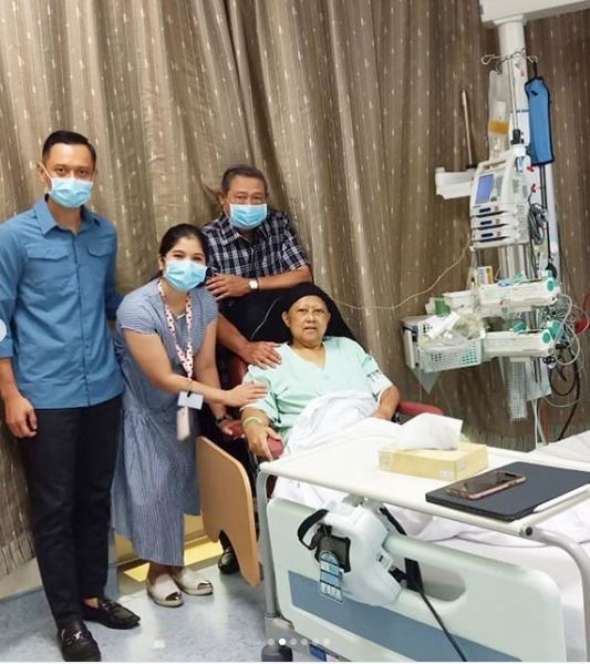 Demam tinggi & masuk ICU, Ani Yudhoyono didampingi Annisa Pohan