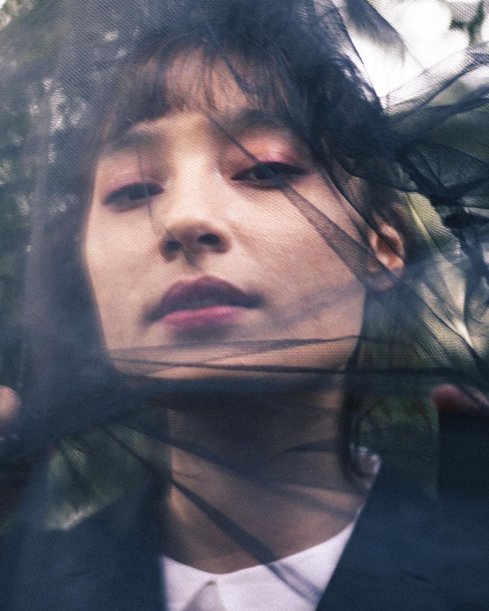 10 Gaya Tatjana Saphira saat pemotretan di Jepang, gothic abis