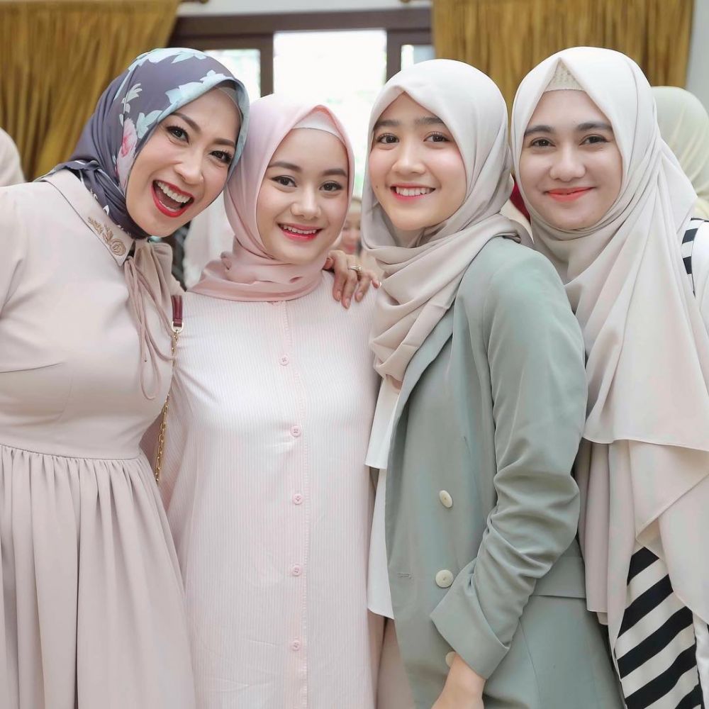 9 Potret Febby Rastanty saat berhijab, makin cantik memesona