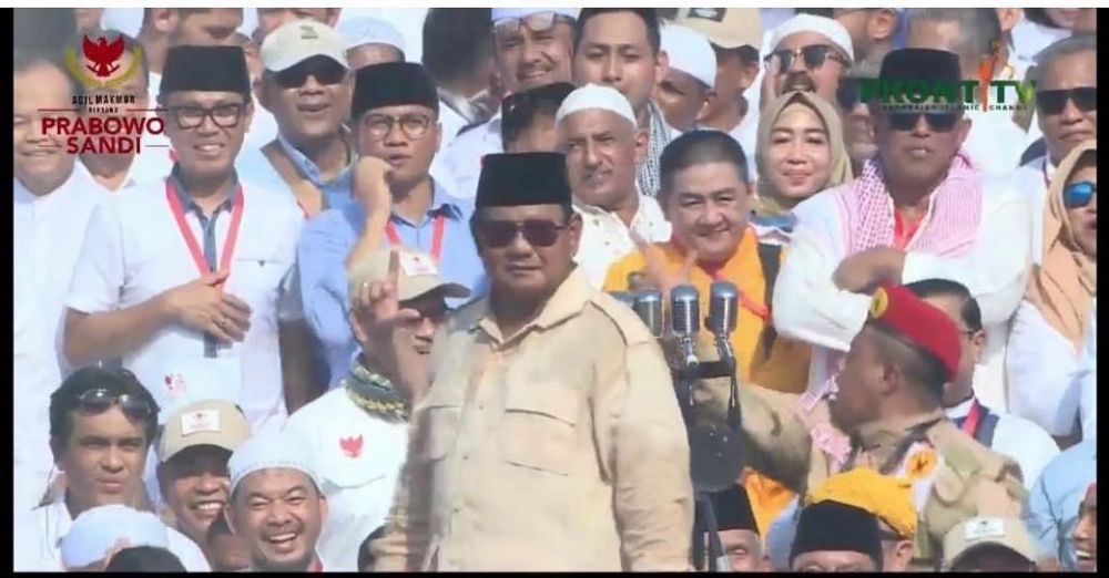 10 Aksi seleb di panggung kampanye Jokowi & Prabowo, ekspresif