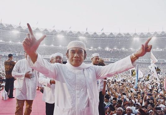 10 Aksi seleb di panggung kampanye Jokowi & Prabowo, ekspresif