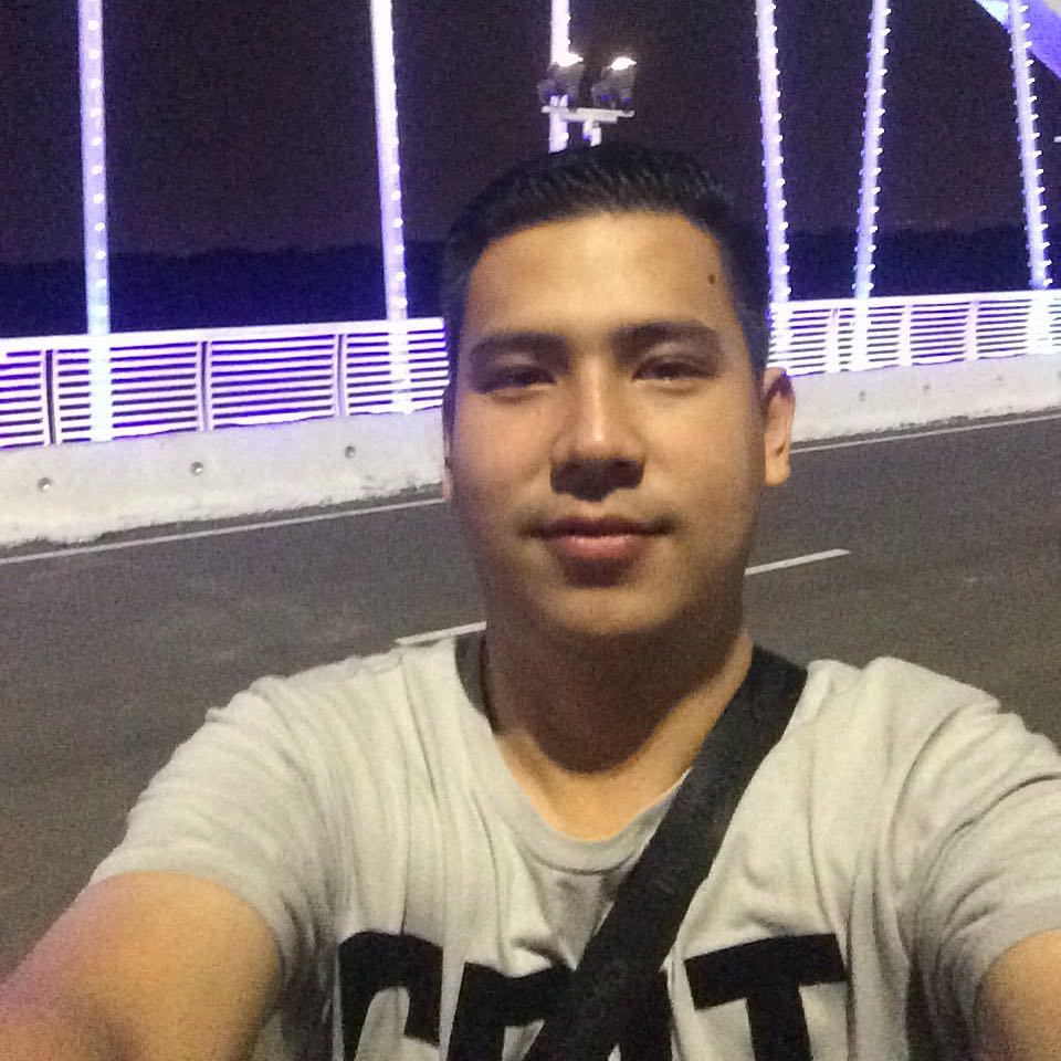 10 Pesona Hendry Prasetyo, pengusaha yang dekat dengan Elly Sugigi