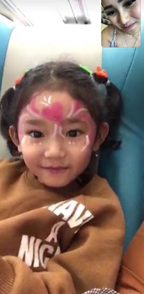 Super sibuk, ini 10 momen Ayu Ting Ting video call dengan Bilqis