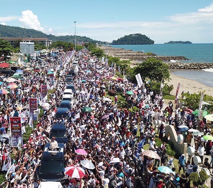 8 Potret udara keriuhan massa kampanye Jokowi vs Prabowo