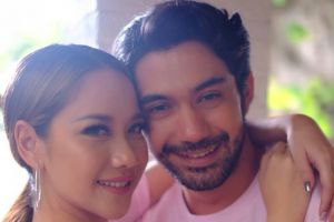 10 Potret ini buktikan BCL dan Reza Rahadian sahabat karib