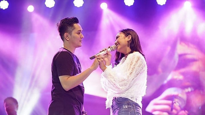 7 Aksi Marion Jola godain cowok sambil nyanyi, bikin panas dingin