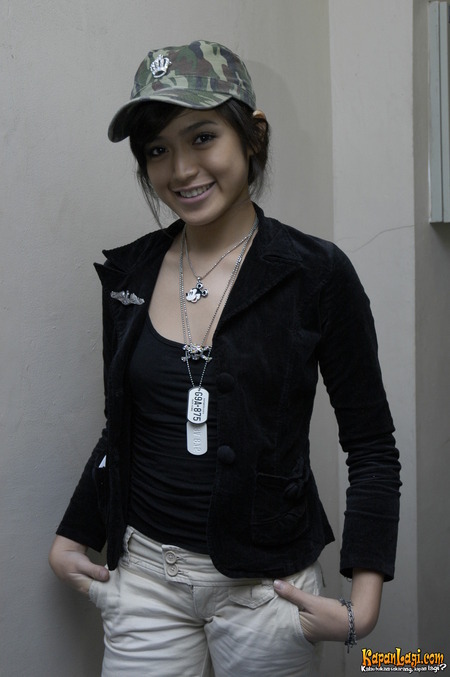 12 Potret jadul Jessica Iskandar masih polos jarang tampil seksi