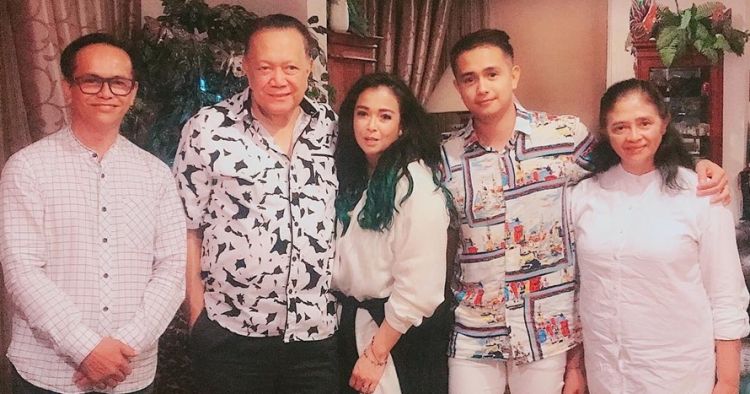 7 Momen Pertemuan Ajun Perwira Keluarga Jennifer Kanto