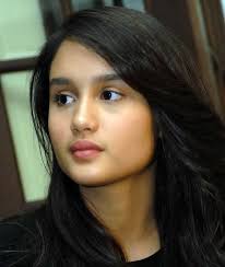 10 Foto Cinta Laura di awal karier, polos banget