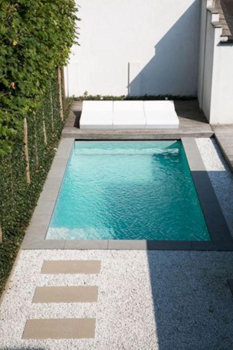 16 Desain kolam renang ini cocok buat rumah berhalaman sempit