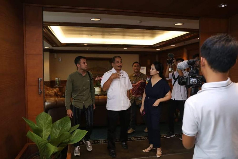 Bikin vlog, Raffi Ahmad ajak milenial promosikan wisata Indonesia