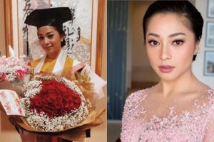 10 Momen bahagia wisuda Nikita Willy, dihadiri para penggemar