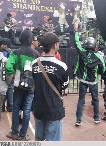  11 Tingkah absurd driver ojek online nunggu pelanggan, kocak