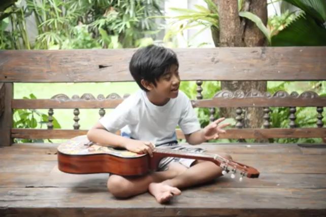 10 Potret halaman belakang rumah Dwi Sasono & Widi Mulia, asri