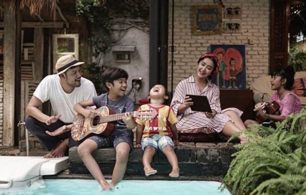 10 Potret halaman belakang rumah Dwi Sasono & Widi Mulia, asri