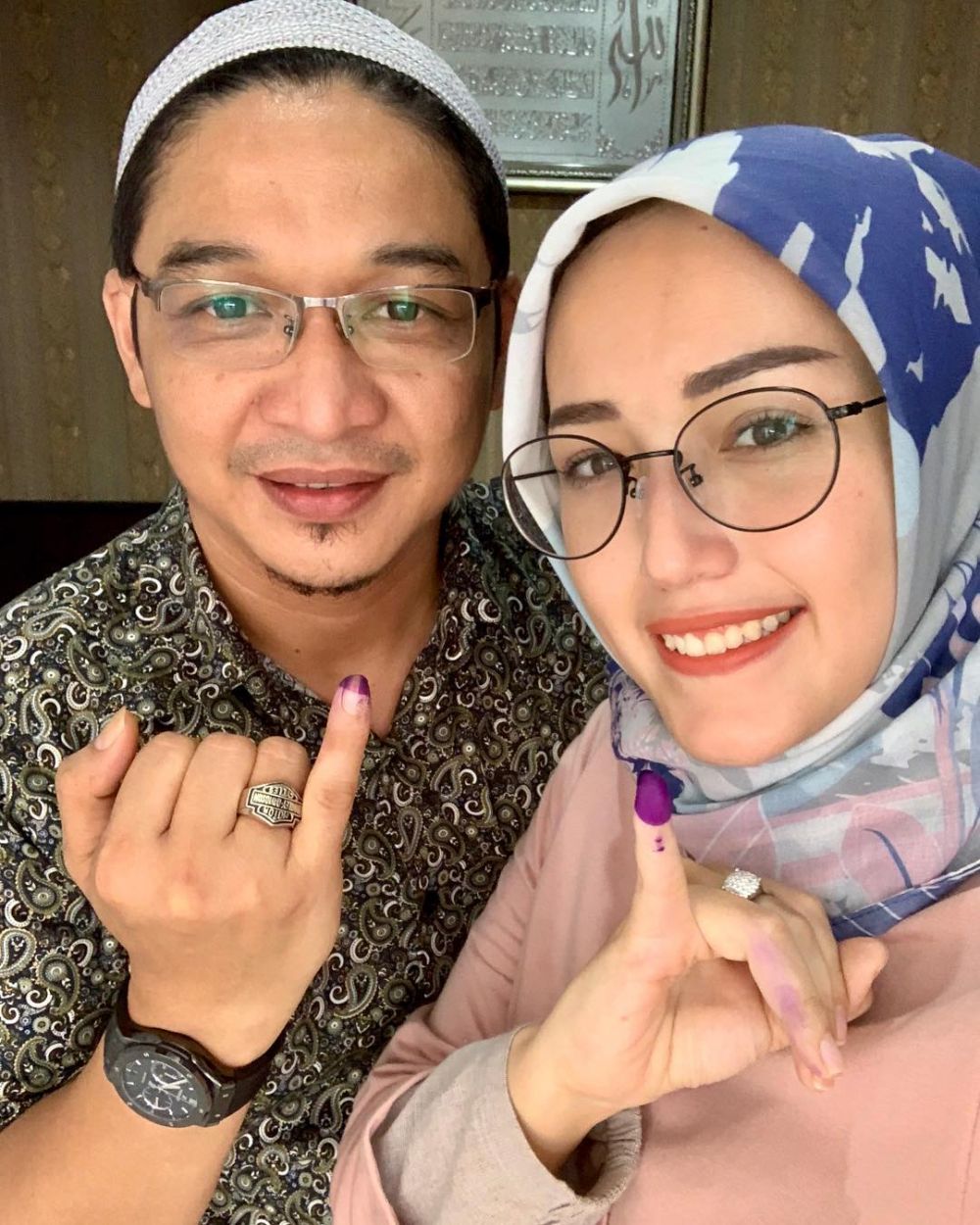 Reaksi 7 seleb caleg usai coblosan, siapkan nazar jika terpilih