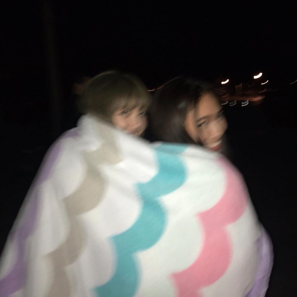 7 Momen akrab Niki Zefanya dan Lisa Blackpink, kompak banget