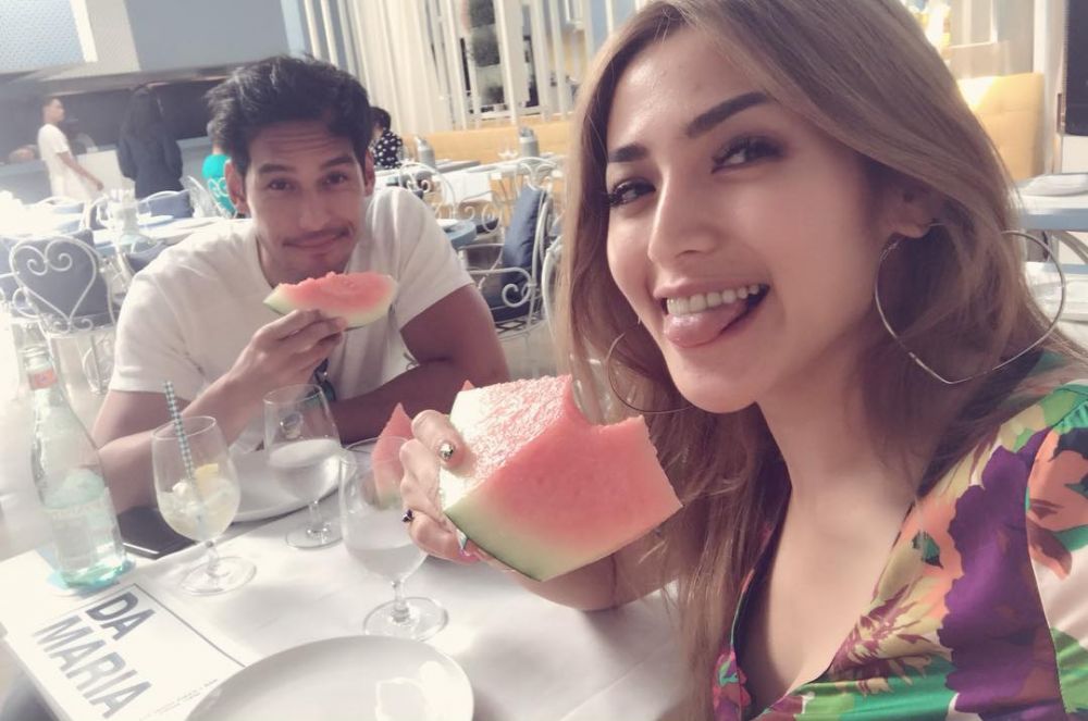 Jessica Iskandar kenang kencan pertama dengan Richard, malu-malu