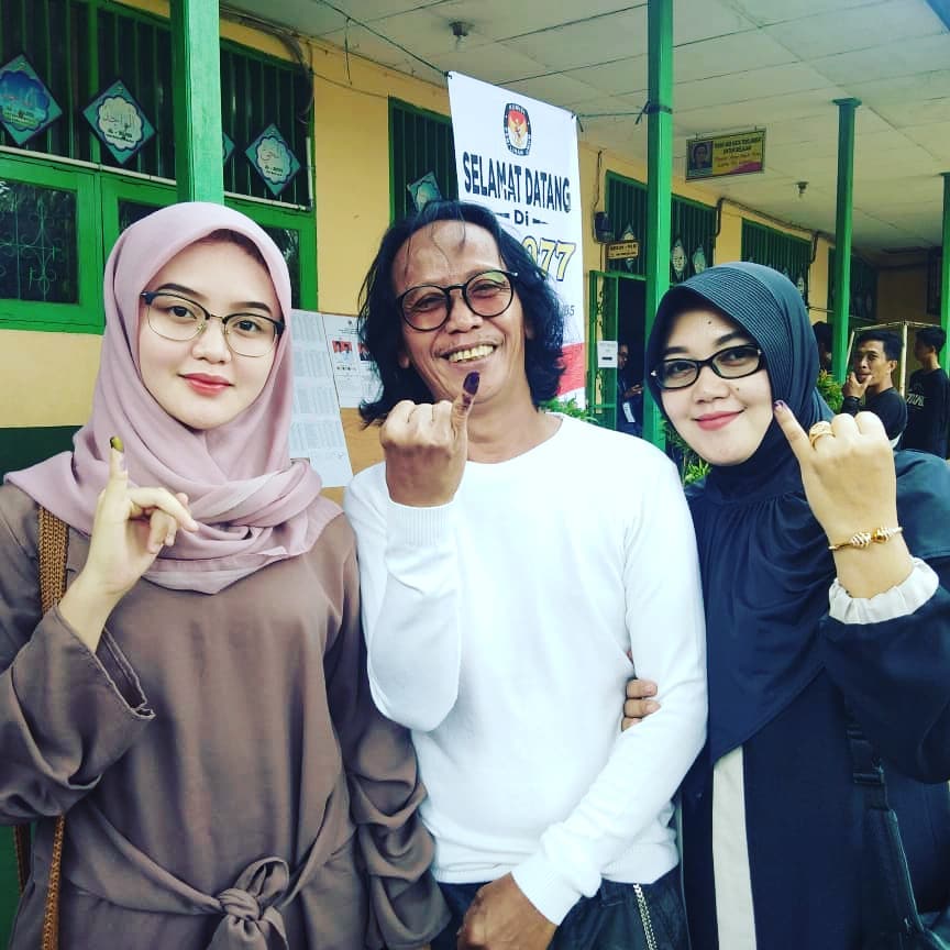 Jarang terekspos, 7 pelawak ini punya anak cantik jelita