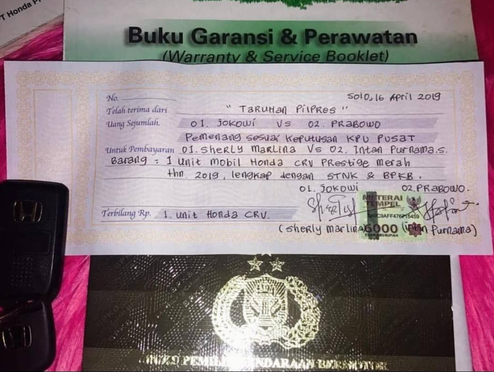 Demi Pilpres 2019, dua ibu-ibu di Solo taruhan mobil CRV Prestige