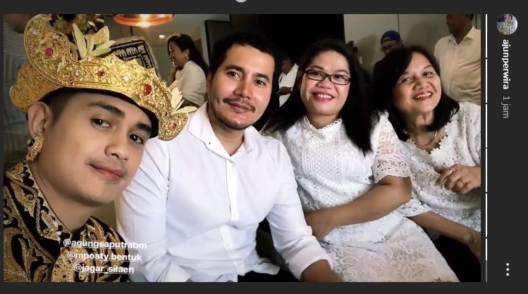 5 Fakta pernikahan Ajun Perwira dan Jennifer Jill, beda keyakinan