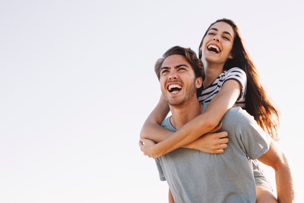 Terungkap! Pasangan harmonis jarang pamer kemesraan di medsos