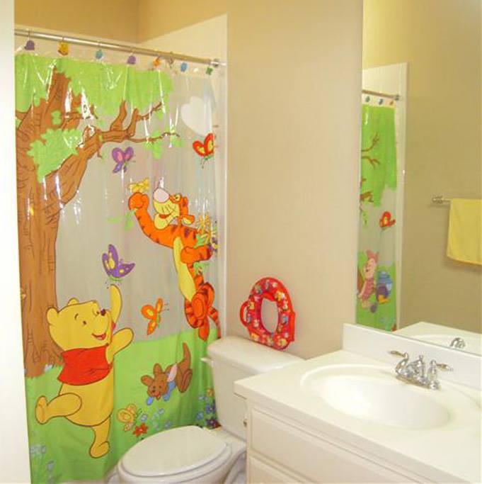 25 Desain kamar mandi anak, penuh warna dan cute