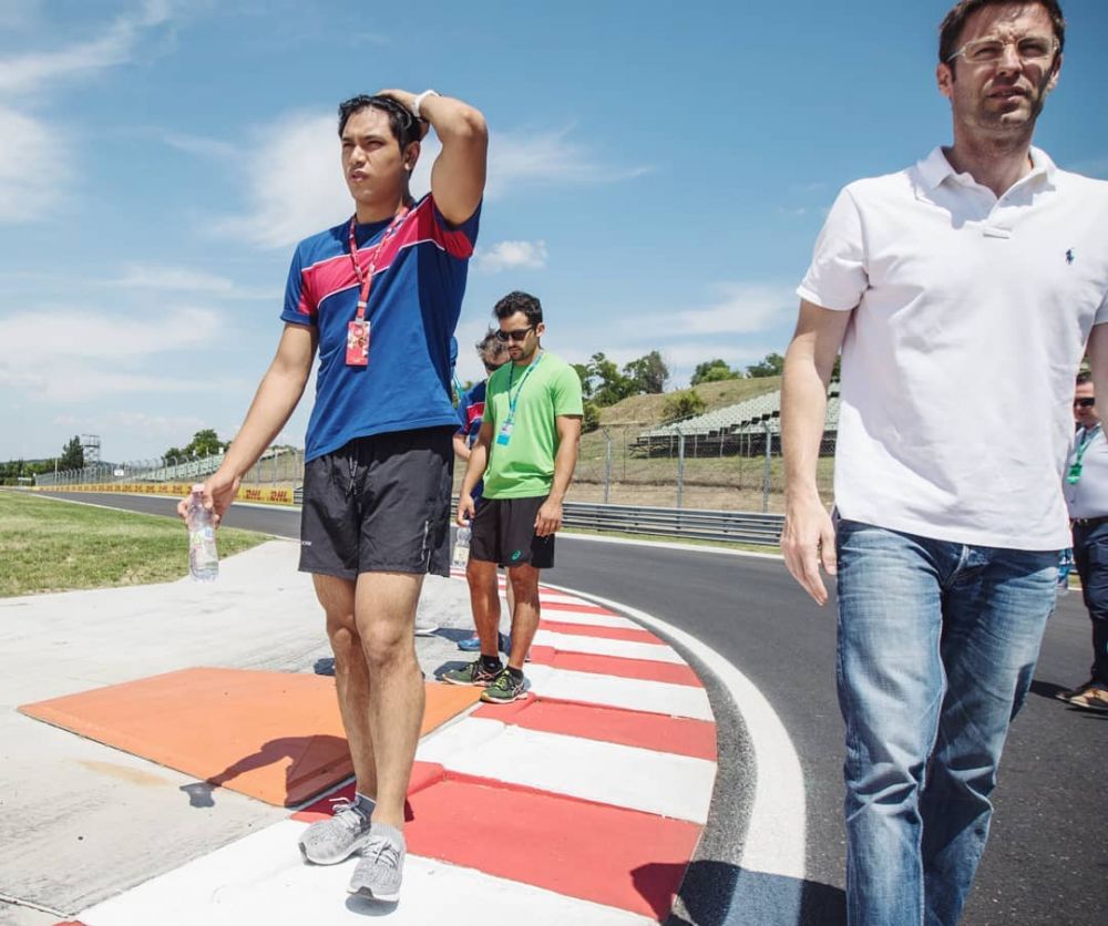 10 Potret Philopaz, pembalap yang jadi anak tiri Ajun Perwira