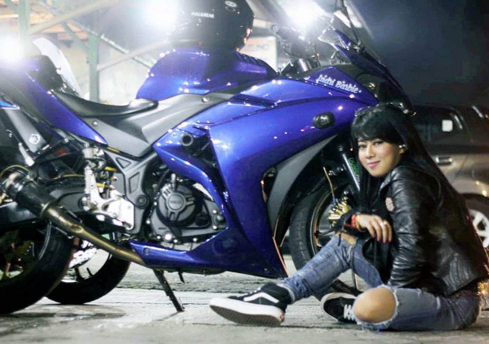 Potret 10 pembalap Indonesia berparas cantik & garang di atas aspal