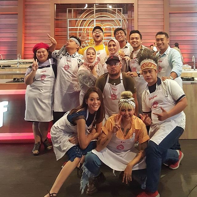 Terkesan jutek, ini 10 momen Daniar MasterChef bareng peserta lain