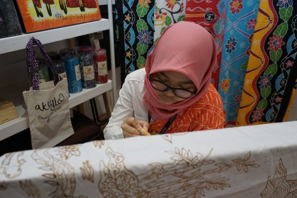 Remaja difabel ciptakan kain batik memukau, ada di pameran Inacraft