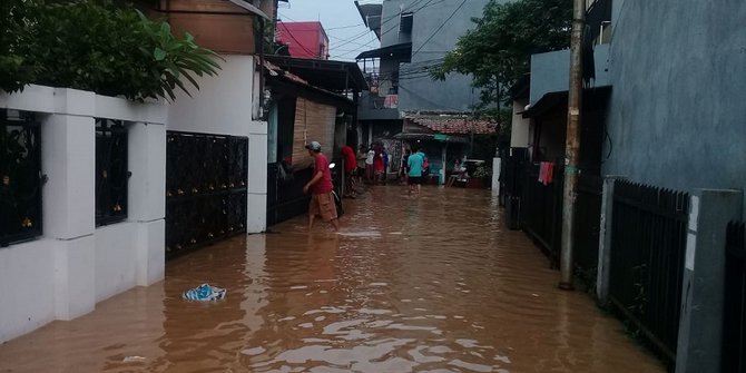10 Potret kondisi terkini wilayah Jakarta terdampak banjir