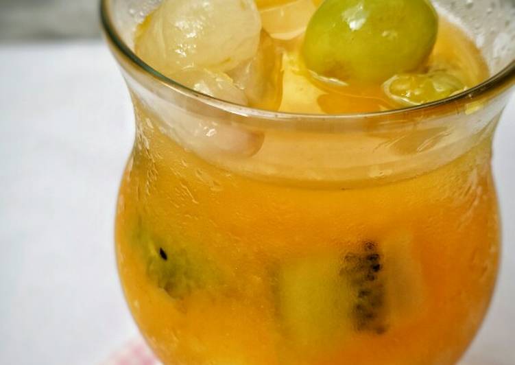 10 Resep es buah mudah dan praktis, cocok untuk buka puasa