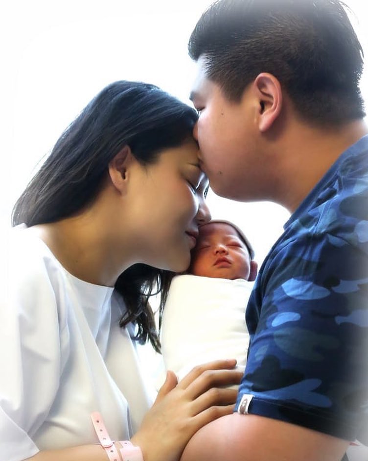 Jadi ibu baru, ini 8 momen manis DJ Butterfly & putrinya