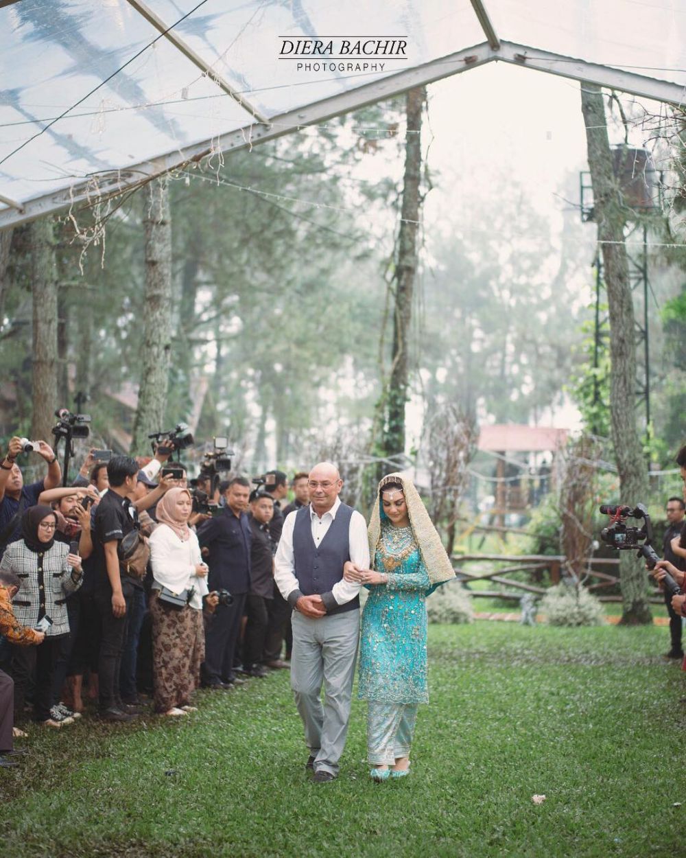 10 Momen akad nikah Irish Bella dan Ammar Zoni, dinikahkan adik