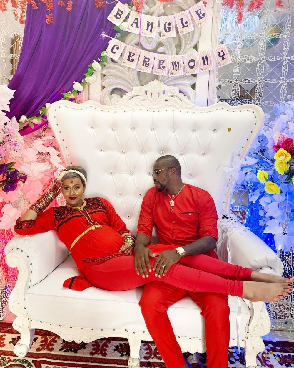 Hamil tujuh bulan, ini 7 momen upacara bangle Kimmy Jayanti