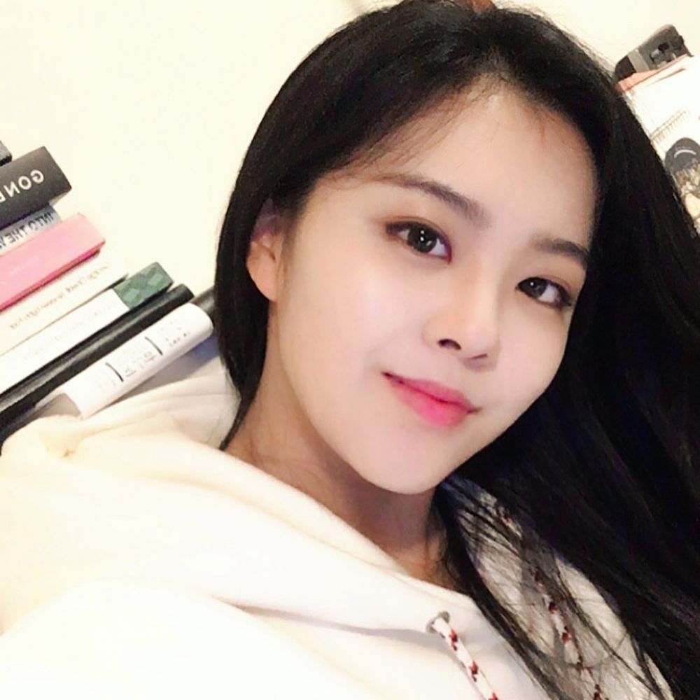 10 Fakta Alice, kakak Rose Blackpink yang cantiknya mirip Jisoo