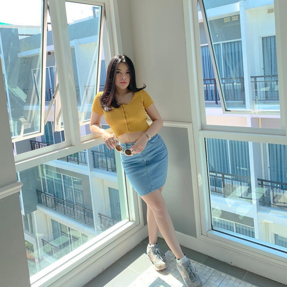 10 Pesona Elvia Cerolline, cewek disebut pacar baru Billy Syahputra