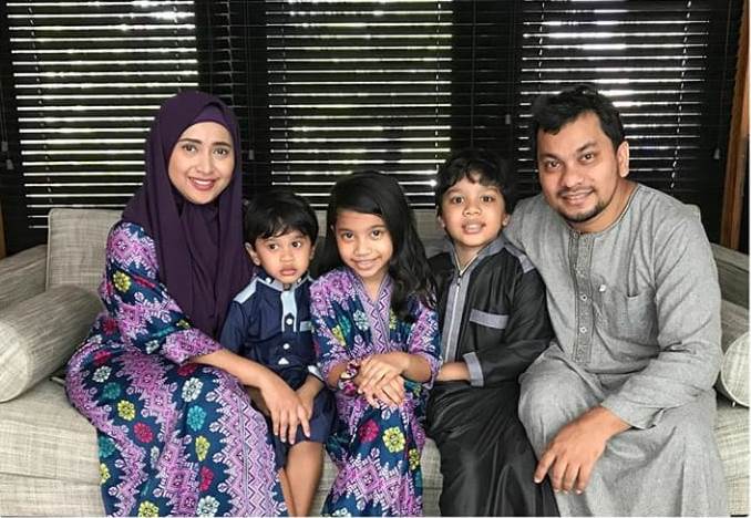 Jarang terekspos, ini 8 potret mesra Tompi dan istri