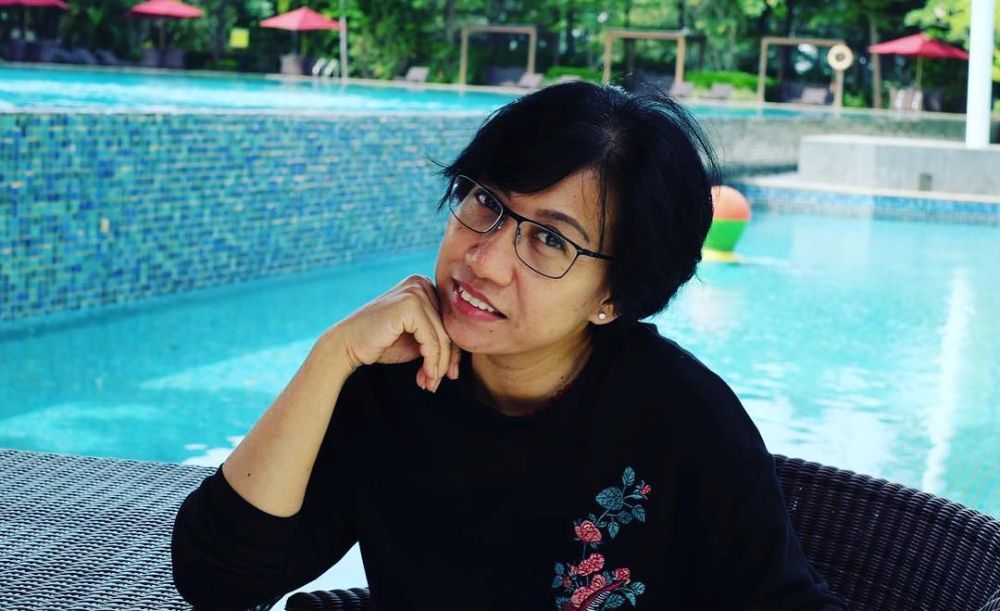 10 Pesona Susanti Arifin, mama Irish Bella yang nggak kalah cantik