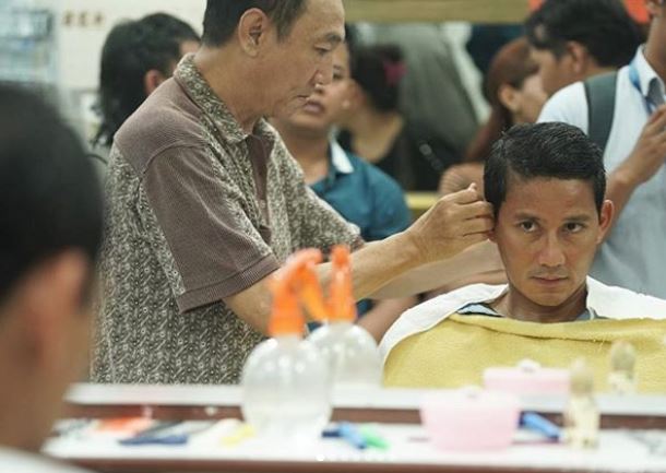 Ini 5 Momen Sandiaga Uno potong rambut, dukung usaha lokal