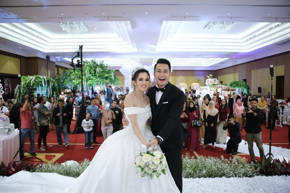 16 Pasangan seleb ini jalani Ramadan pertama sebagai suami-istri