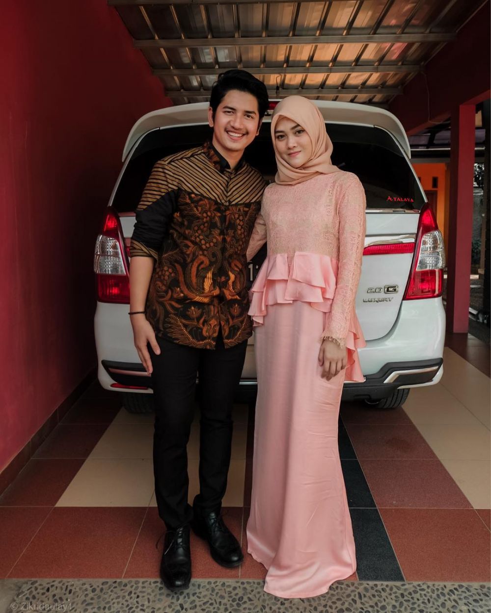 5 Seleb tampan mantap menikah di puncak karier, ada Ammar Zoni