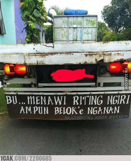 11 Tulisan lucu di kendaraan angkutan barang ini kocak abis