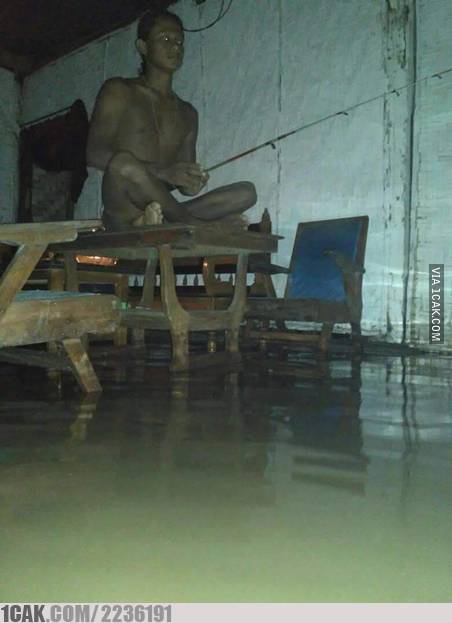 12 Tingkah lucu bapak-bapak 'modal yakin' ini bikin ngakak